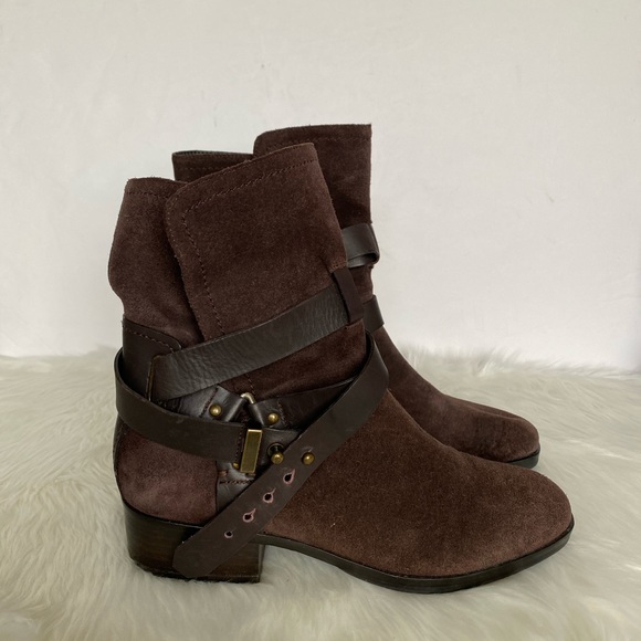 Pour La Victoire Brown Suede Booties / Size 9 - Picture 2 of 8